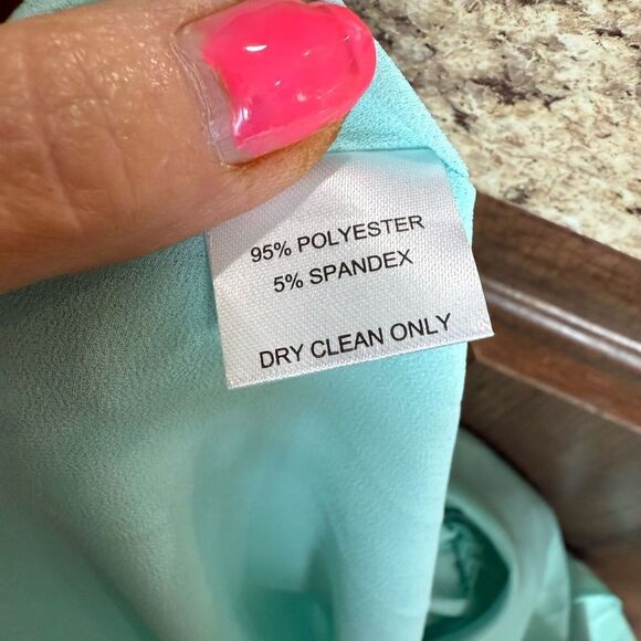 Fitted Blue Blouse with Short Sleeves - Picture 6 of 9